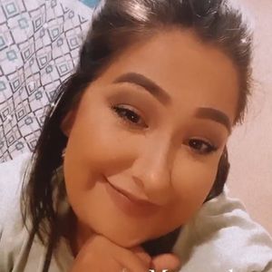 Meet your Posher, Daniela